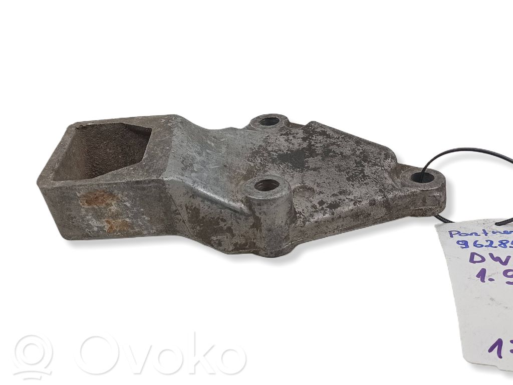 Łapa / Mocowanie silnika   96285842,9628584280,DW8,19D