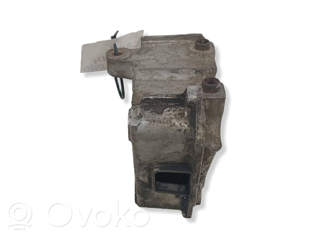 Citroen C8 Engine mounting bracket 