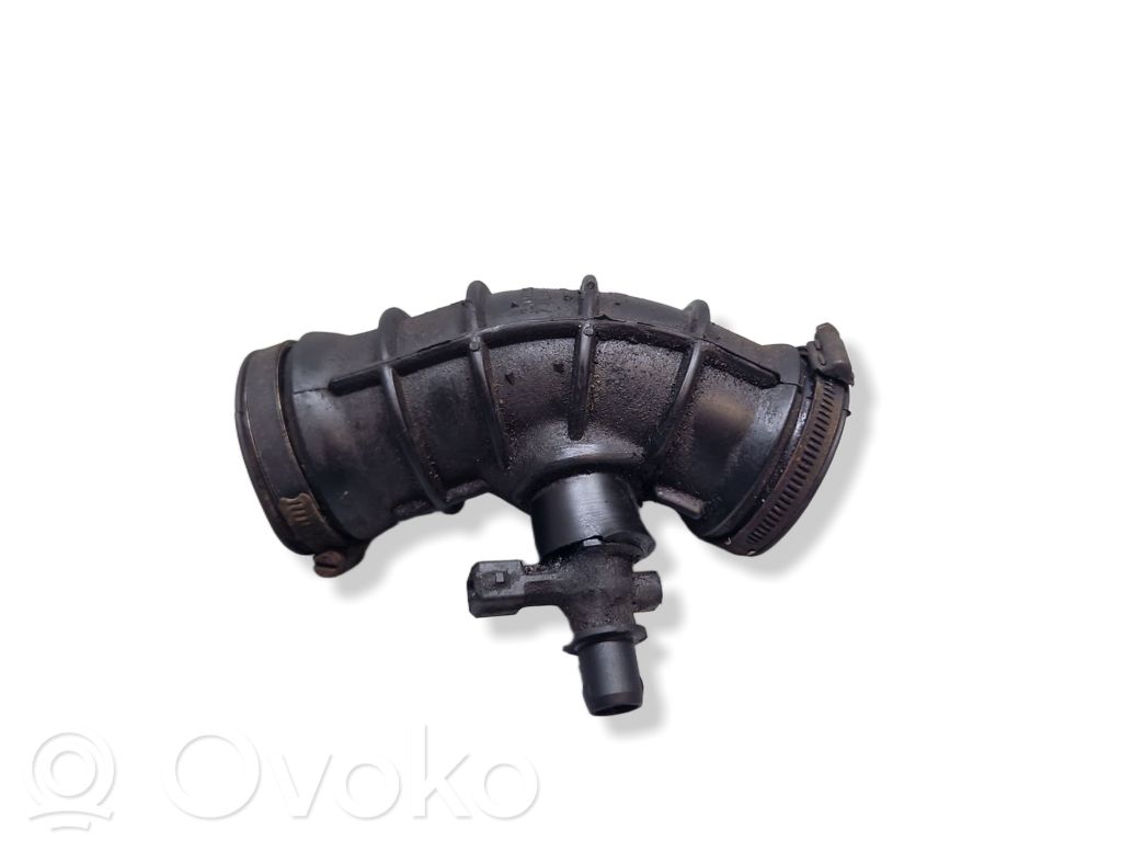 Volvo S80 Turboahtimen ilmanoton letku 