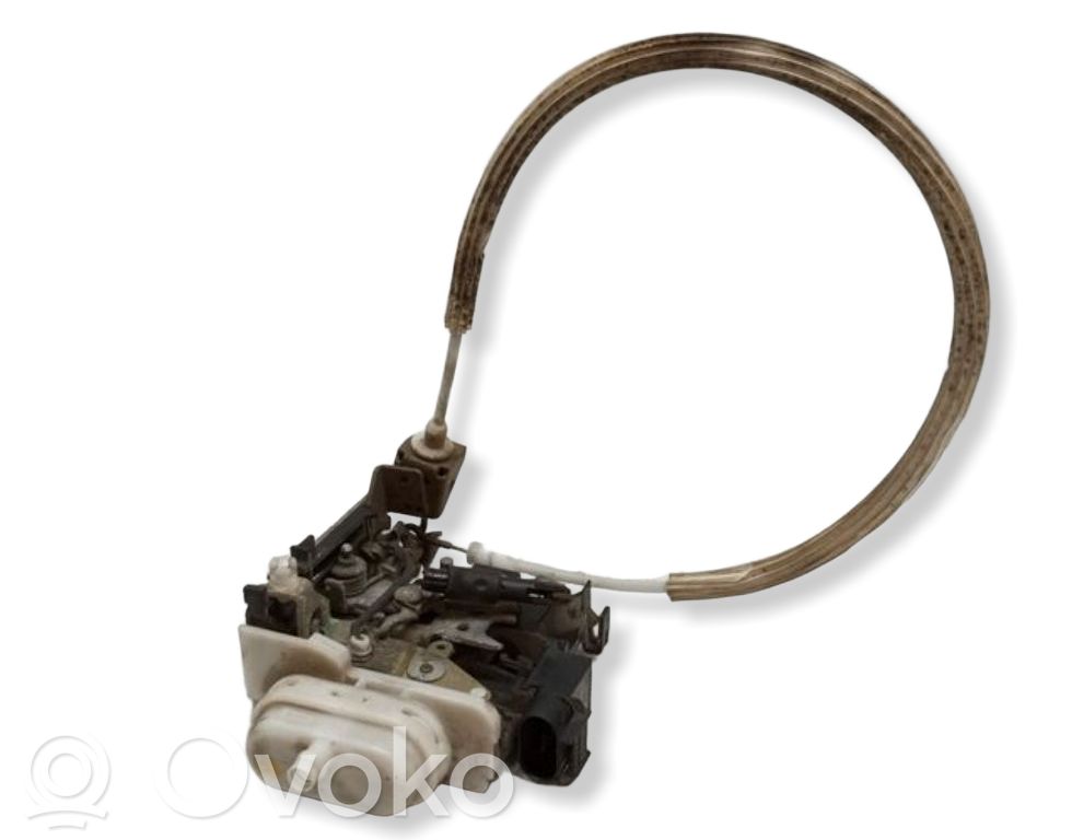 Audi A4 S4 B5 8D Zamek drzwi przednich 