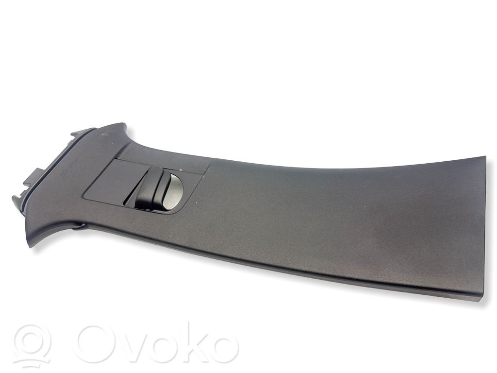 Volvo XC40 Osłona górna słupka / B 
