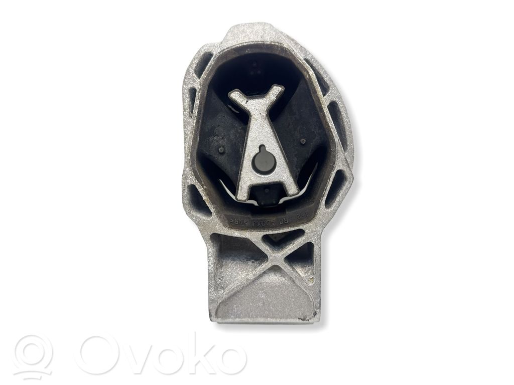 Engine mount bracket   26035,8889954367