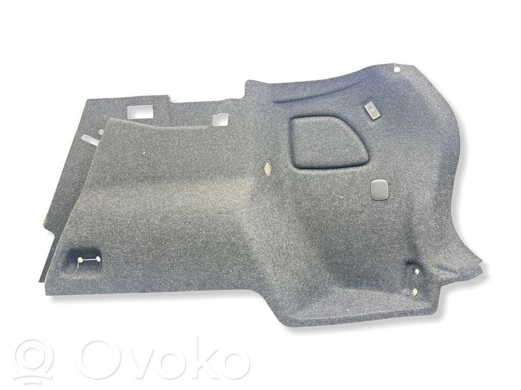 Volvo XC40 Boczek / Tapicerka / bagażnika 
