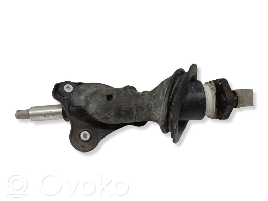Steering column universal joint   6777042