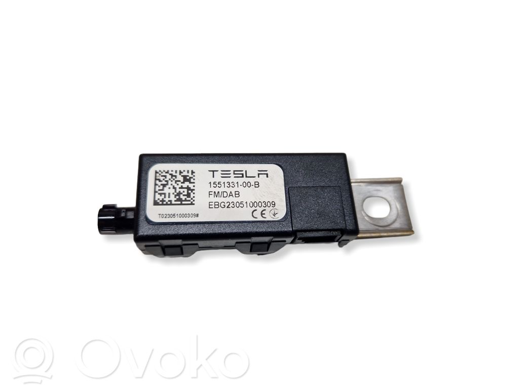 Tesla Model Y Antenos stiprintuvas 