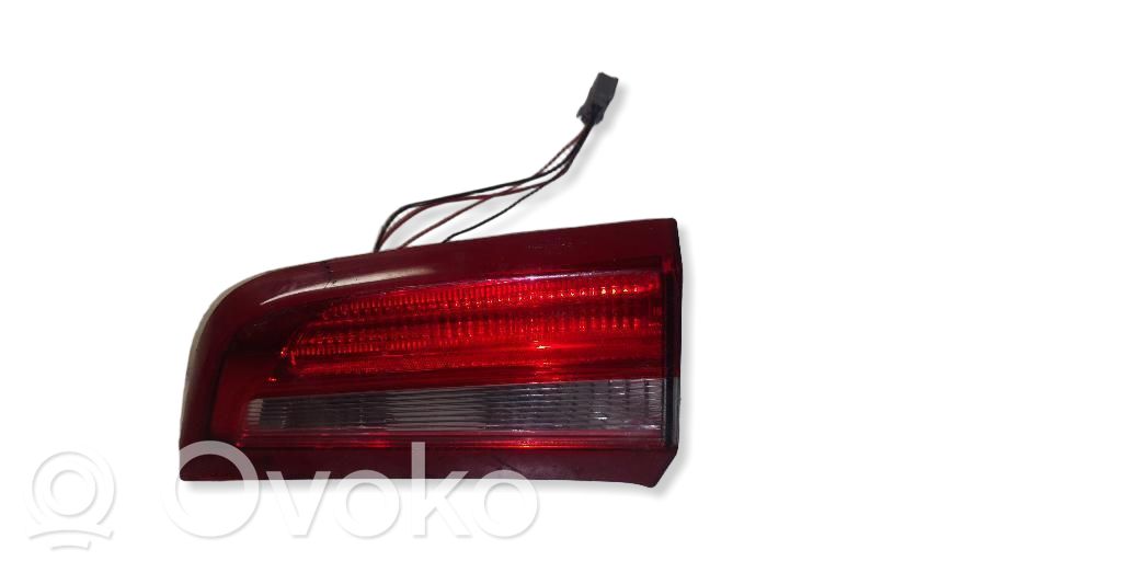 Volvo S60 Aizmugurējais lukturis virsbūvē 
