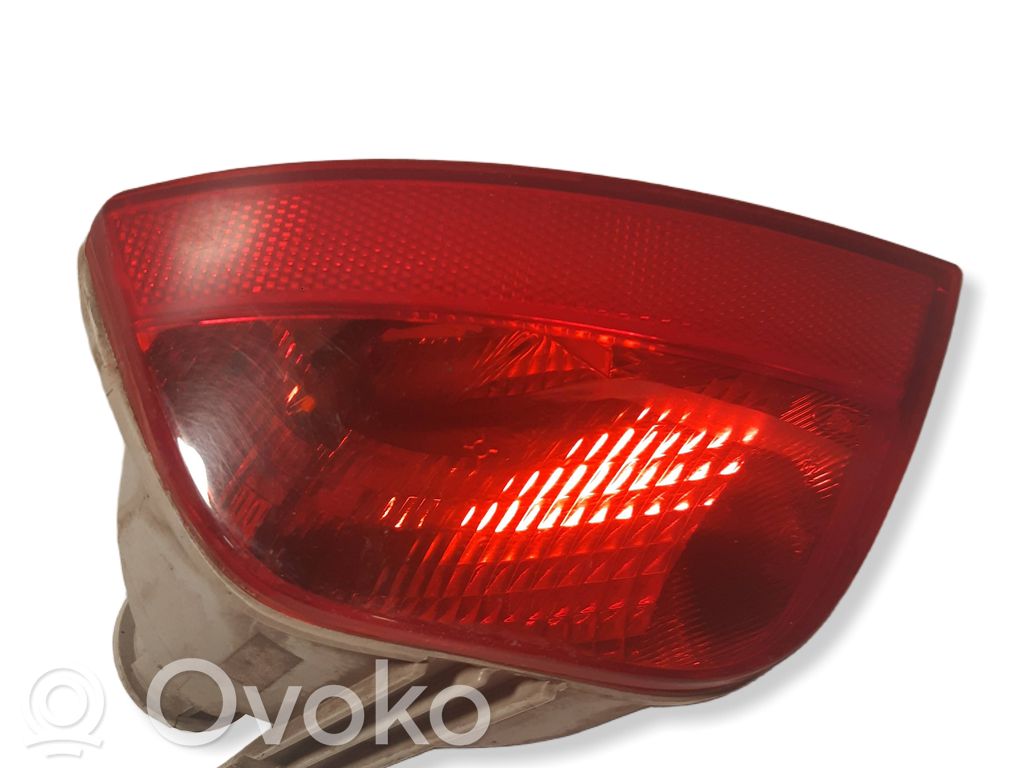 Takasumuvalo   5M5115K273AA,5M5115502AA,0374D