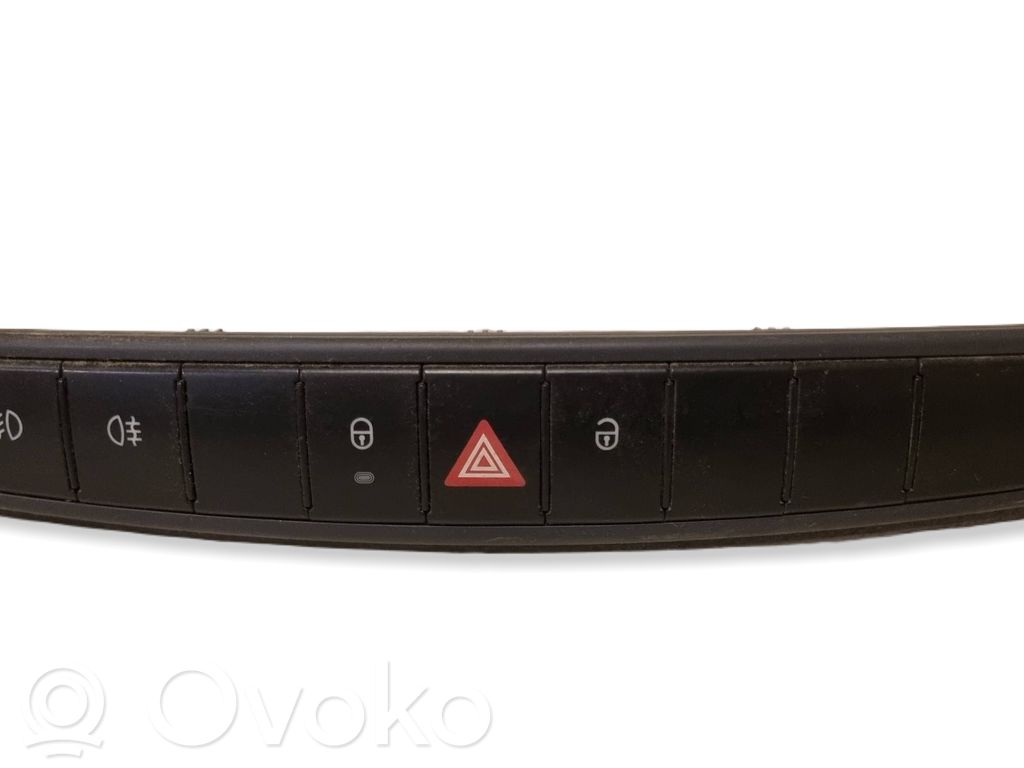 Smart ForFour I Hazard light switch 