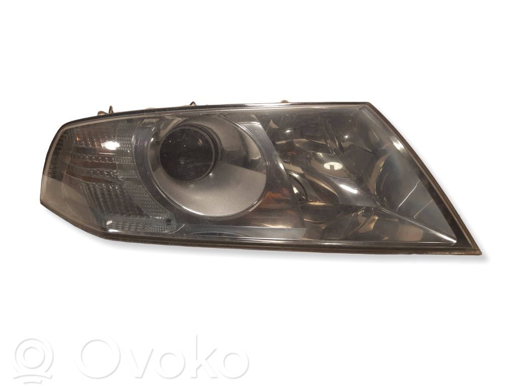 Skoda Octavia Mk2 (1Z) Lampa przednia 