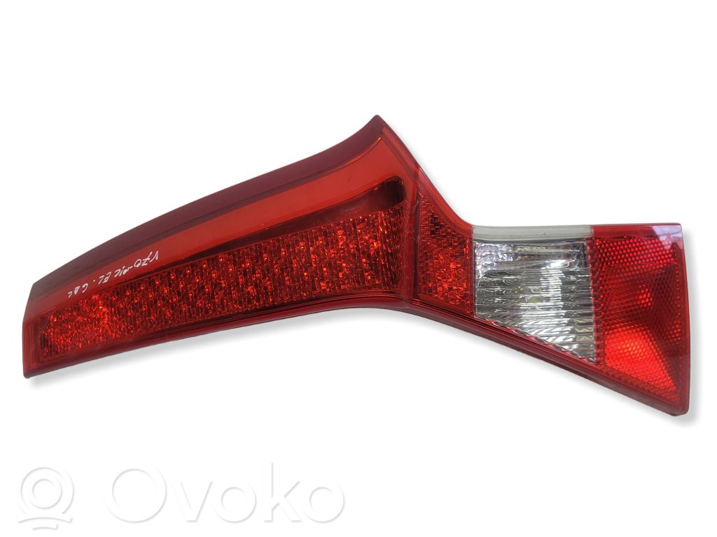 Volvo V70 Lampă spate în capacul portbagajului 