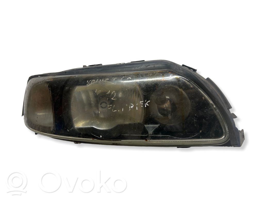 Volvo S60 Priekinis žibintas 