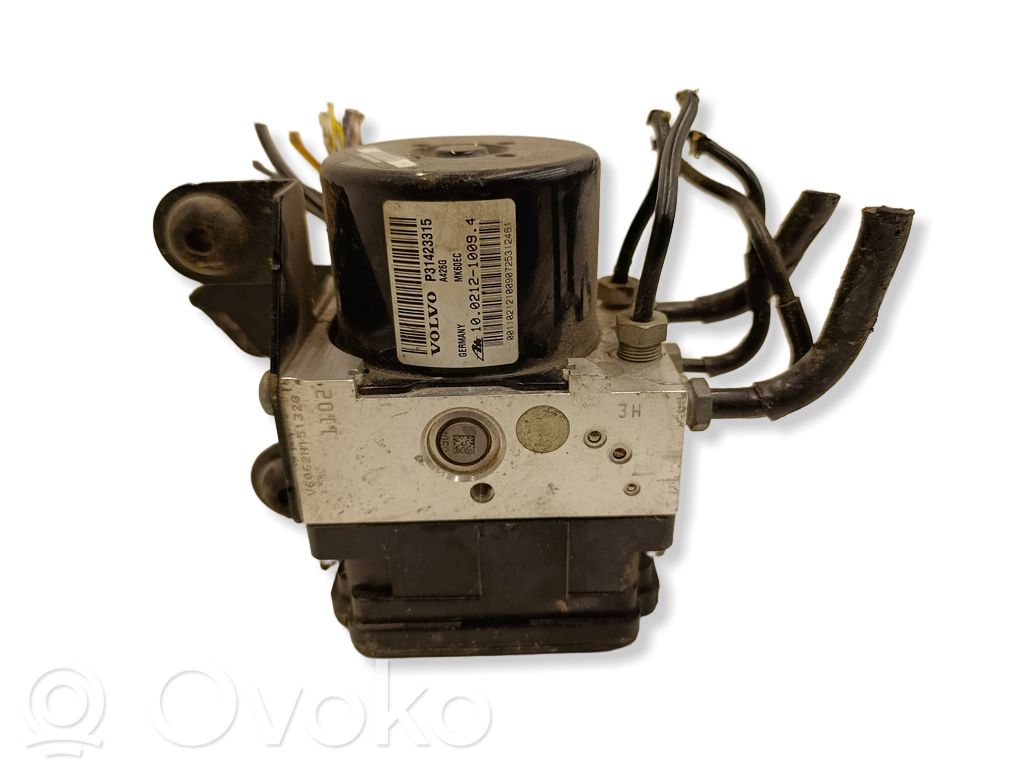 Volvo V40 ABS Pump 