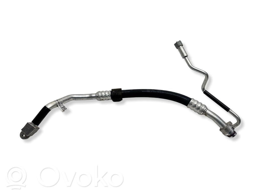 Audi A4 Allroad B9 Ilmastointilaitteen putki (A/C) 