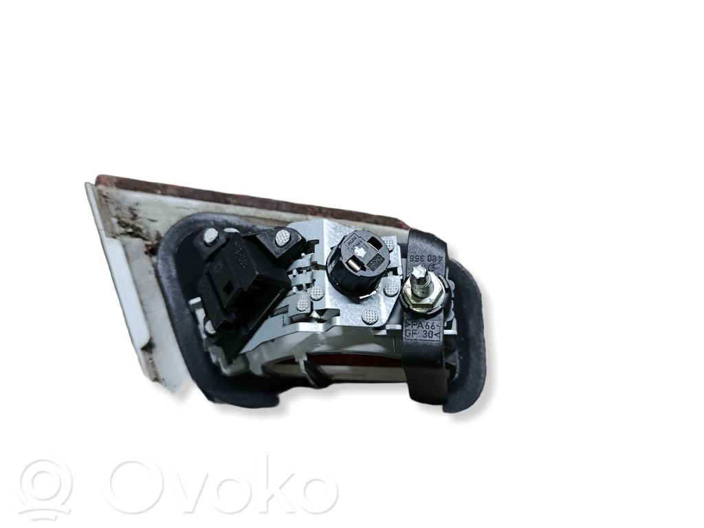 BMW 3 E92 E93 Aizmugurējais lukturis pārsegā 