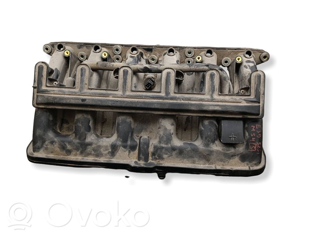 BMW 5 E39 Intake manifold 