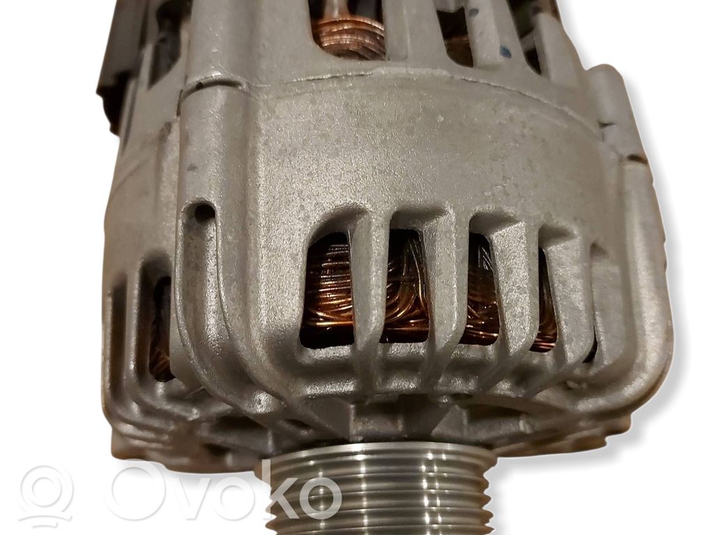 Audi A4 S4 B9 8W Ģenerators 