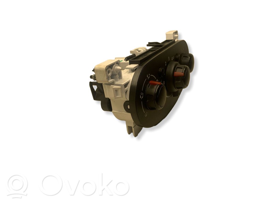 Dacia Sandero II Climate control unit 