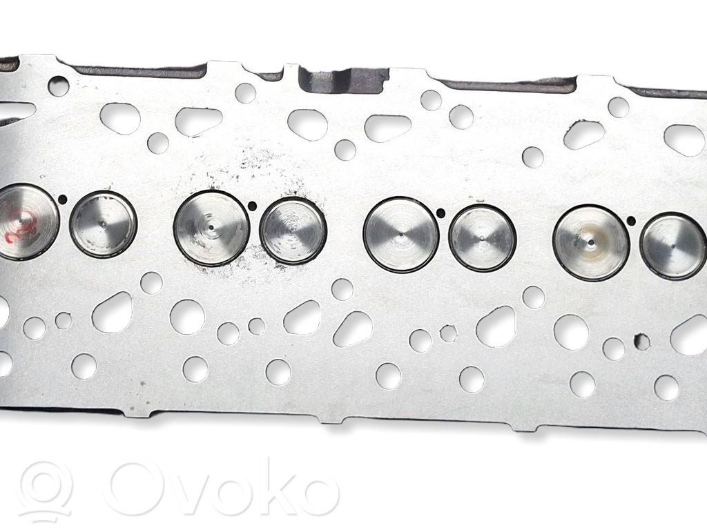 Engine head   924F6090C