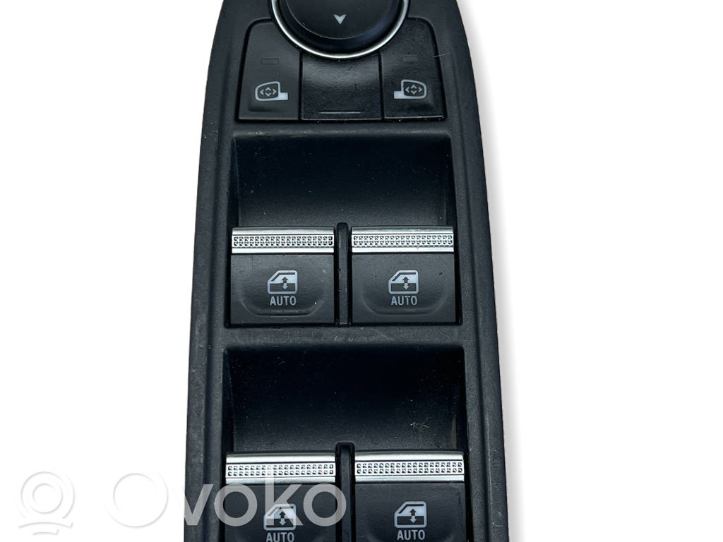 Renault Captur II Electric window control switch 