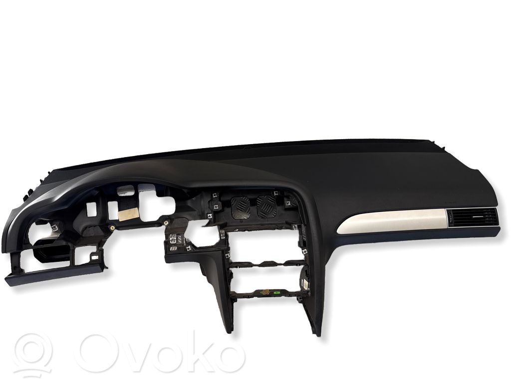 Audi A6 S6 C6 4F Panelė 