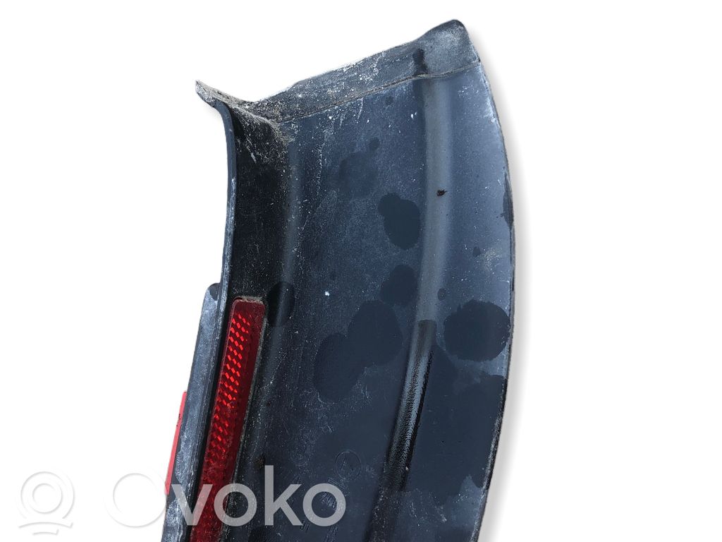 Volkswagen PASSAT B6 Reflector spate 