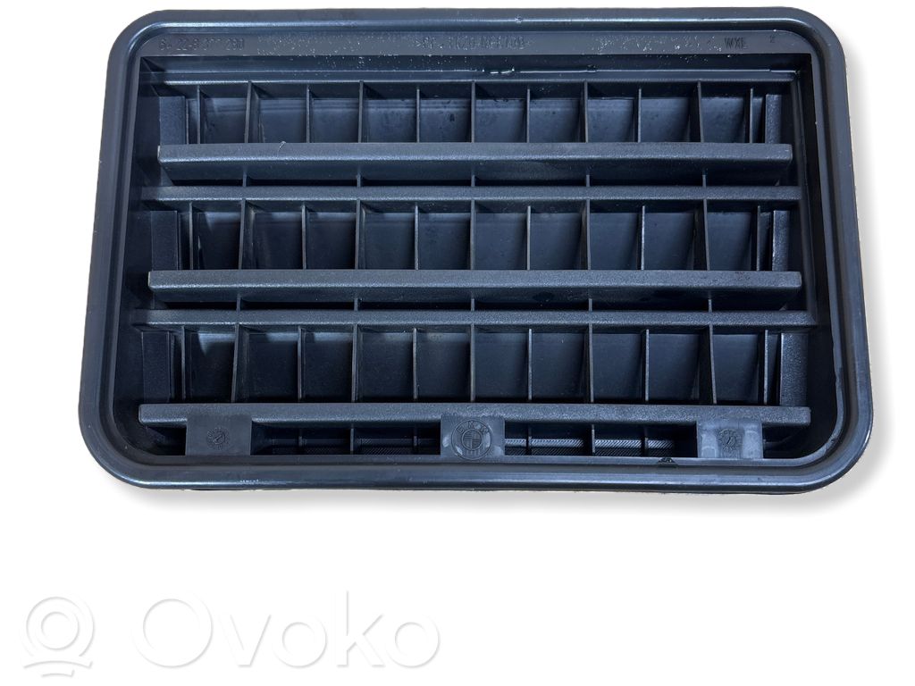 Quarter panel pressure vent   8377280,64228377280