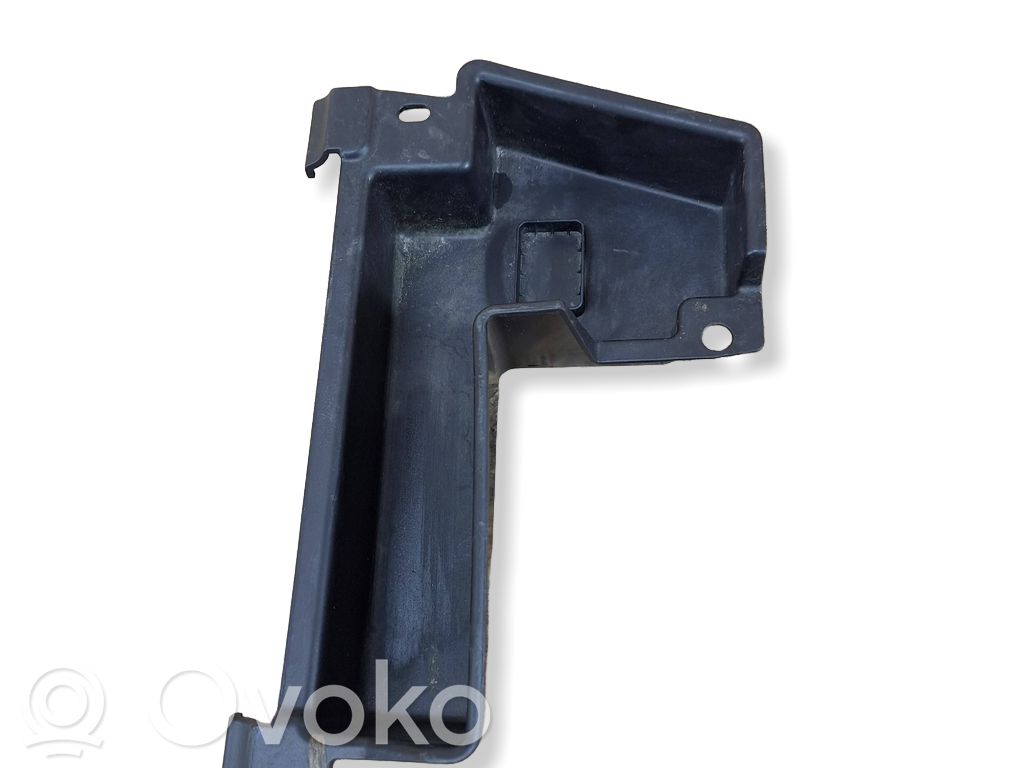 Glove box in trunk   6981047,51476981047