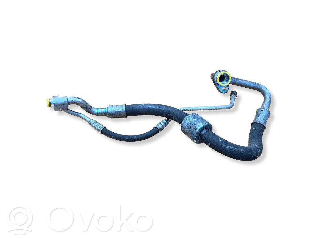 BMW 3 E90 E91 Ilmastointilaitteen putki (A/C) 