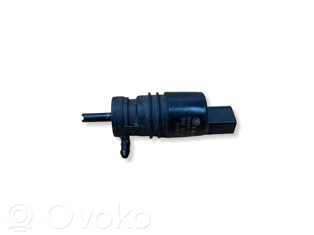 BMW 5 F10 F11 Windscreen/windshield washer pump 