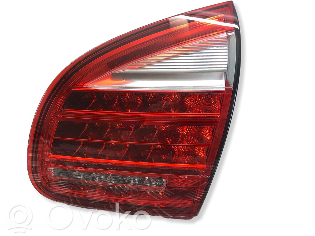Lampy tylnej klapy bagażnika   7P5945094M,89090774