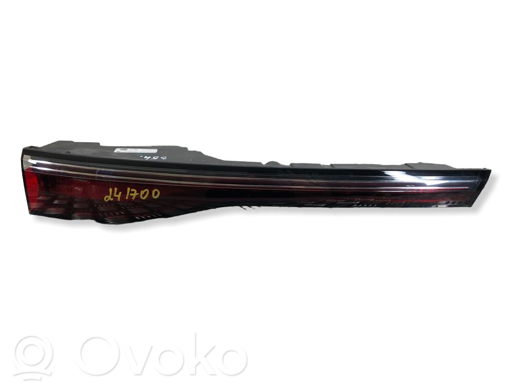 Renault Megane E-Tech Tailgate rear/tail lights 