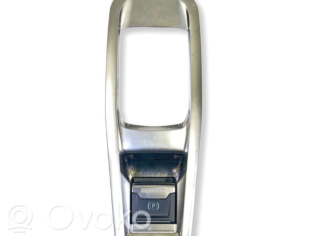 Peugeot 308 Pavarų perjungimo svirties apdaila (plastikinė) 