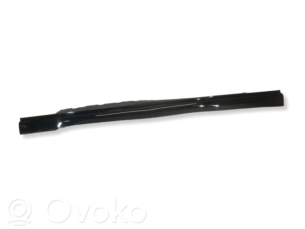 BMW 7 G70 Moldura del faldón lateral 