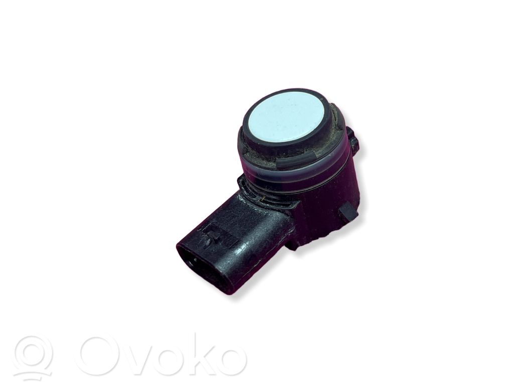 Volkswagen Polo Rear glass lock/latch 