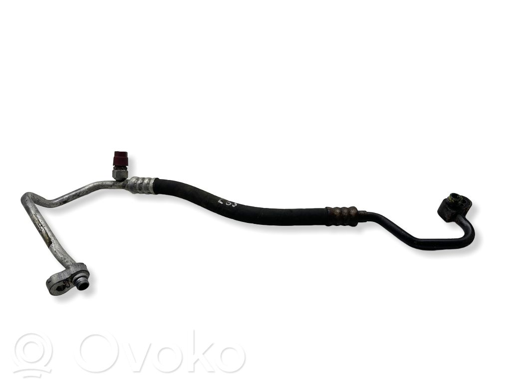BMW 7 E65 E66 Ilmastointilaitteen putki (A/C) 