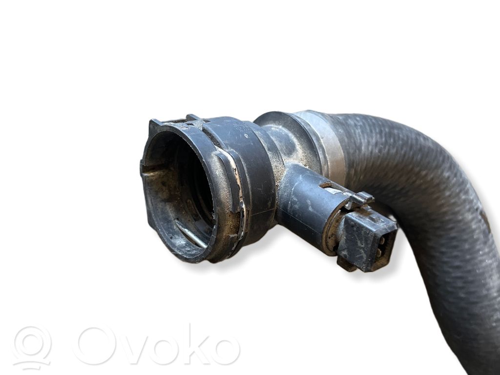 BMW 7 E65 E66 Tuyau de liquide de refroidissement moteur 