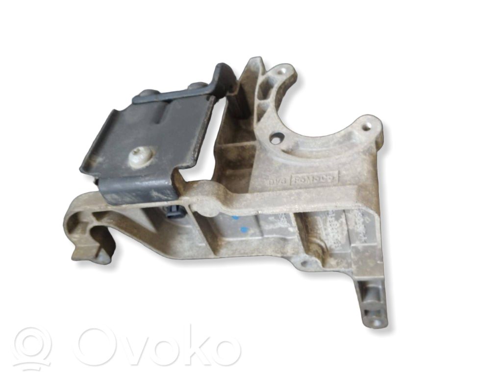Engine mounting bracket   AV6Q9B470BB