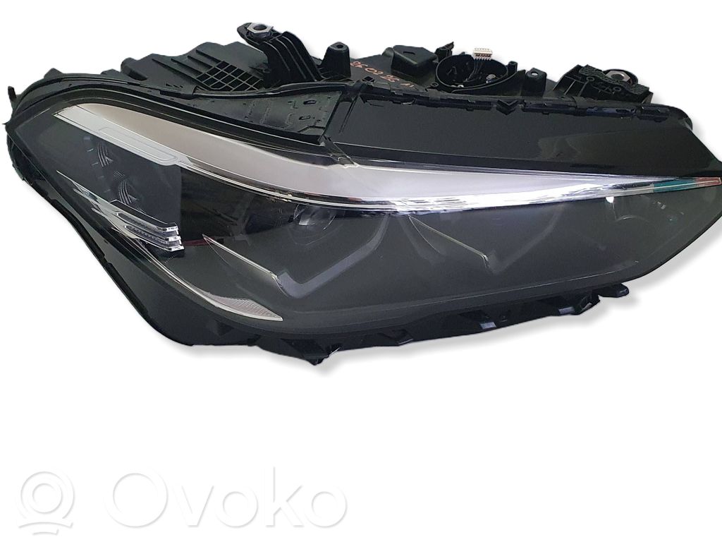 BMW X5 G05 Lampa przednia 