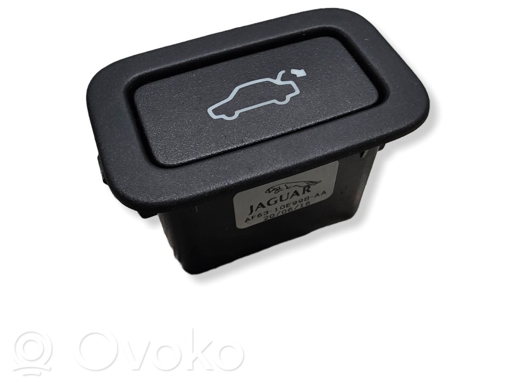 Jaguar XF X260 Tailgate/boot open switch button 