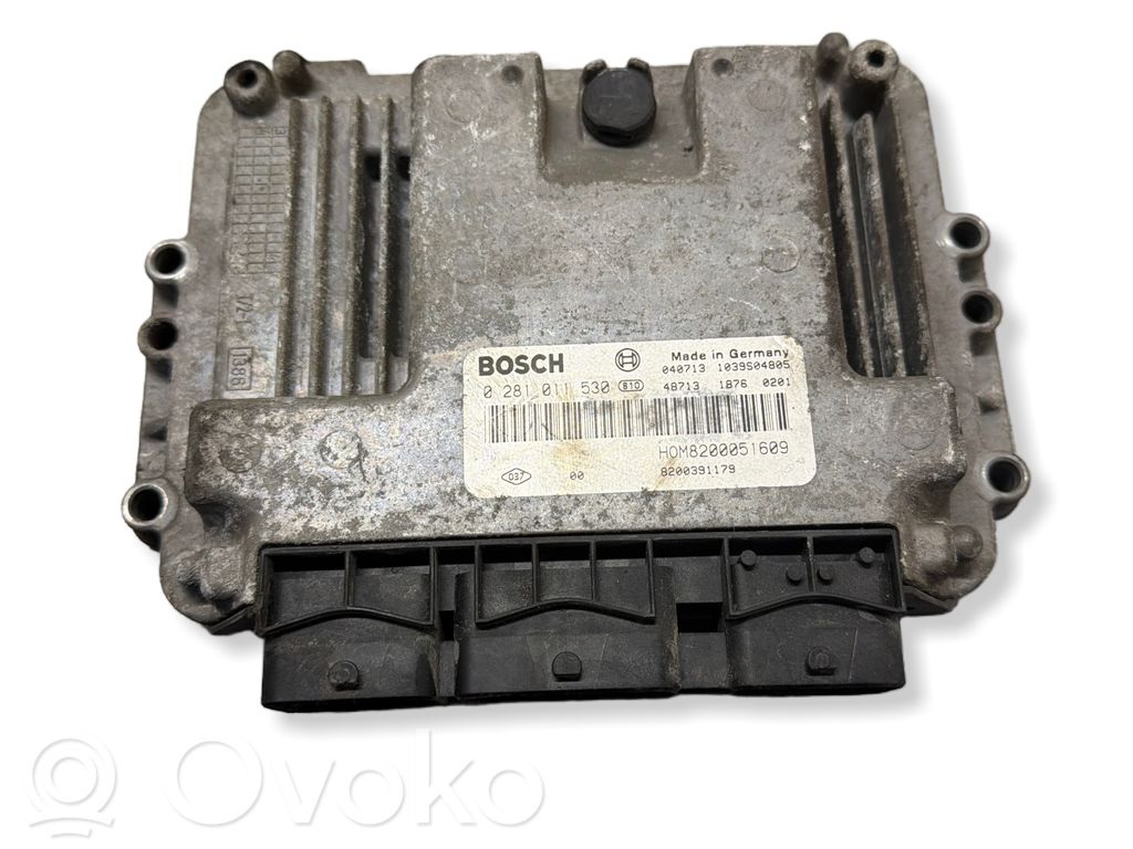 Opel Vivaro Engine control unit/module 