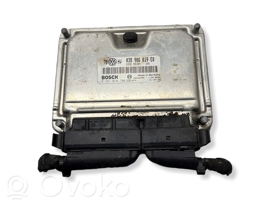 Volkswagen PASSAT B5.5 Engine control unit/module 