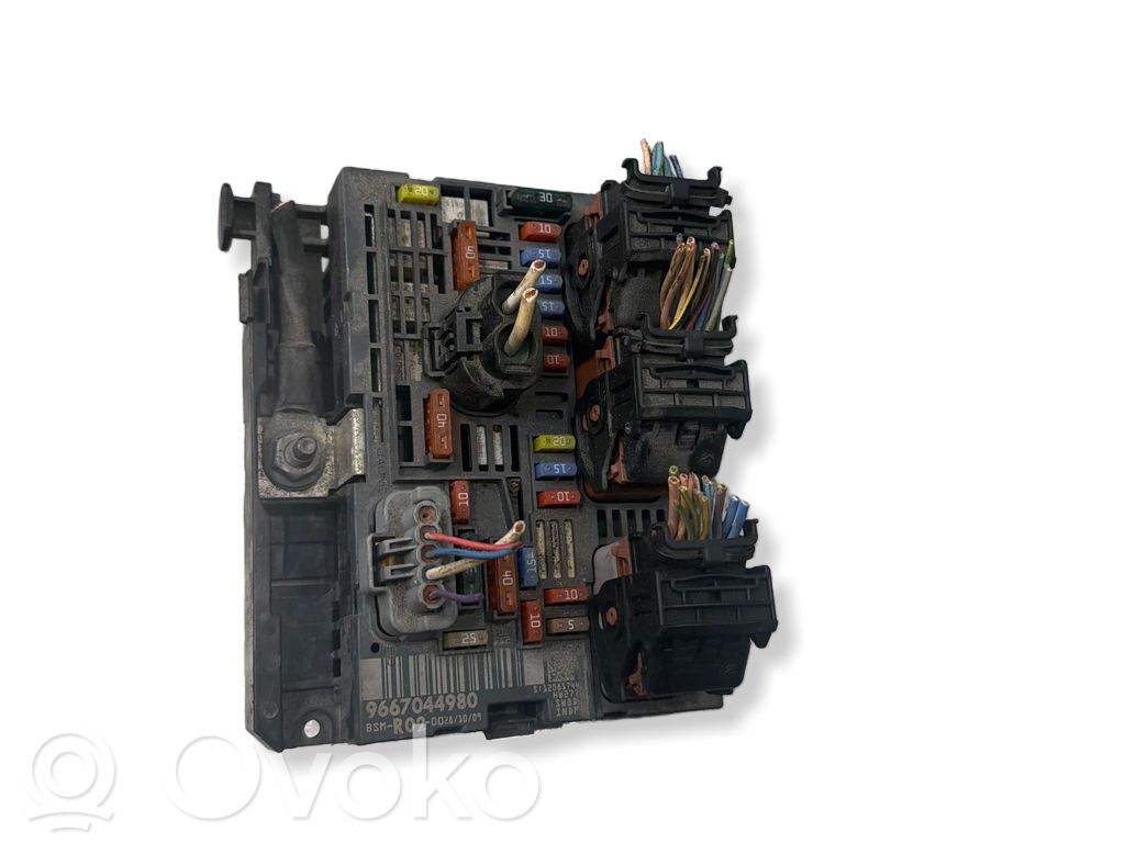 Peugeot 5008 Módulo de fusible 