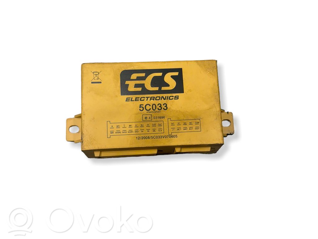 Toyota Avensis T270 Tow bar trailer control unit/module 