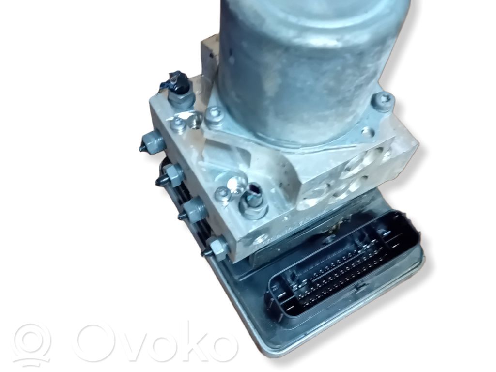 BMW 5 G30 G31 G38 ABS-pumppu 