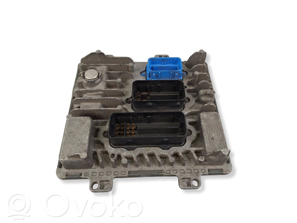 Opel Corsa E Dzinēja vadības bloks 