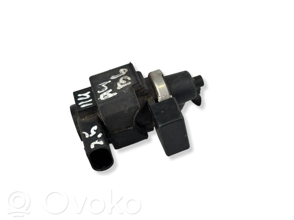 Audi A8 S8 D3 4E Solenoīda vārsts 