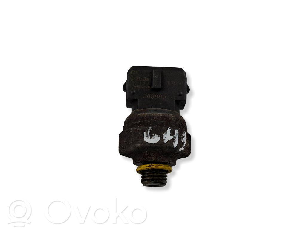 Volvo V70 Air conditioning (A/C) pressure sensor 
