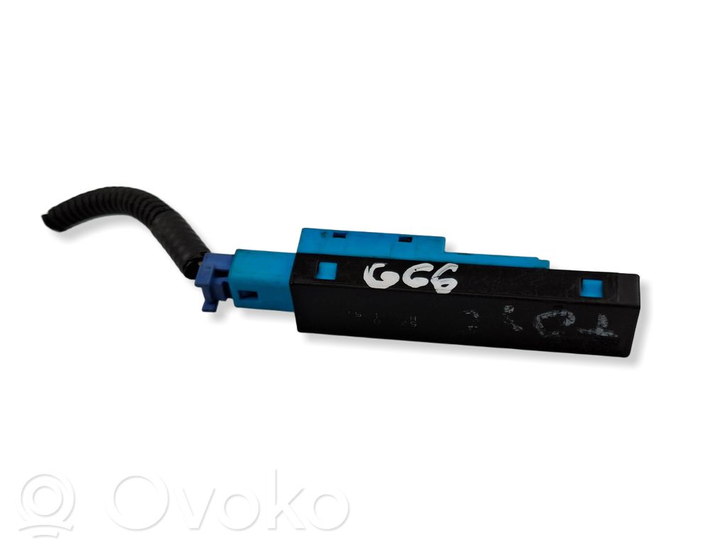 Lexus IS 220D-250-350 Aerial antenna amplifier 