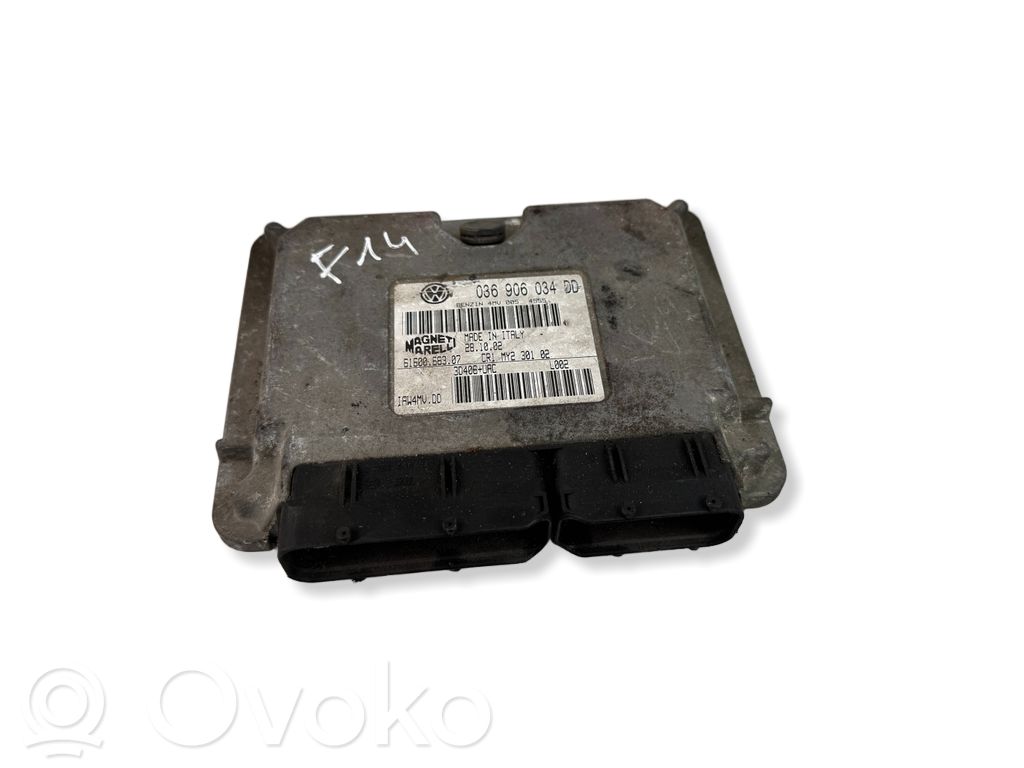 Volkswagen Polo Engine control unit/module 