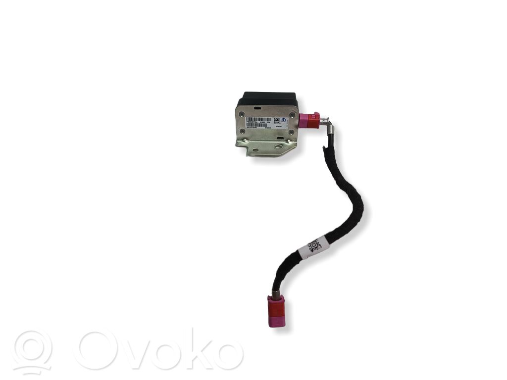 Dodge Challenger Antena (GPS antena) 